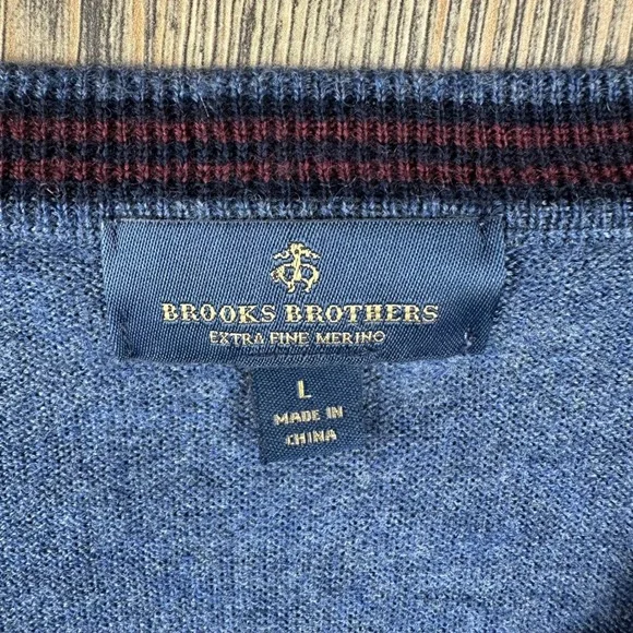 Brooks Brothers Extra Fine Merino Wool V-Neck Sweater Blue Mens Size Large - Picture 4 of 7